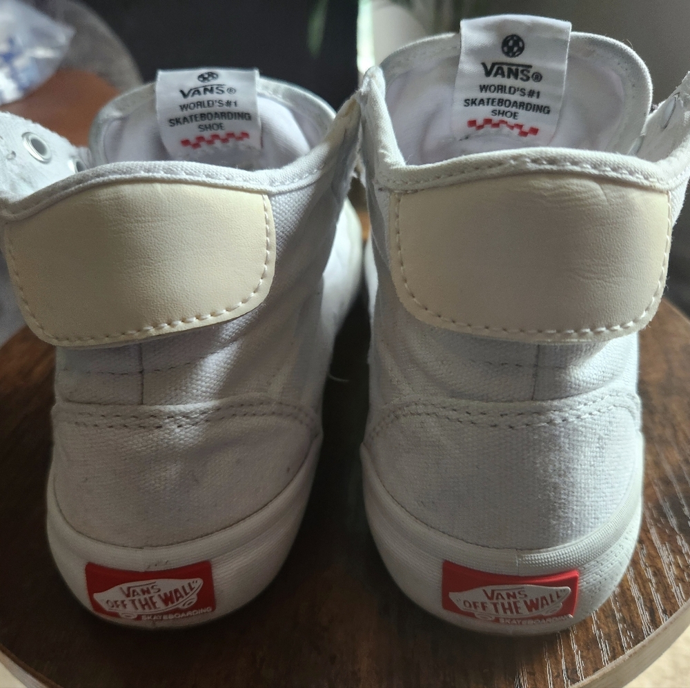 Vans The Lizzie White Sneakers Womens 6.5 - Picture 3 of 6